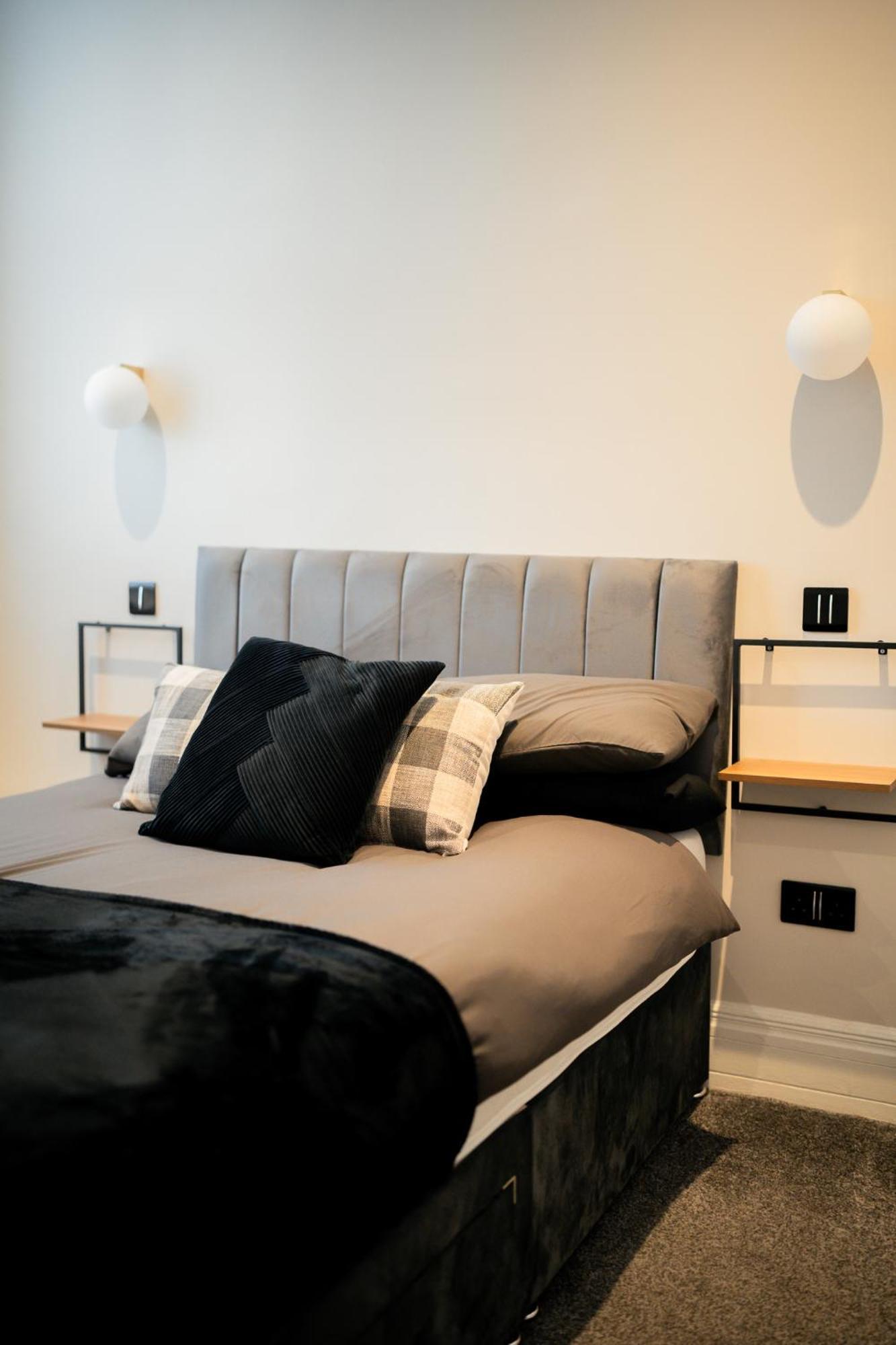 Stunning 2 Bedroom Ground Floor Sea View Apartment Rhôs-on-Sea Buitenkant foto