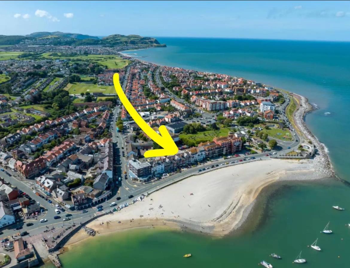 Stunning 2 Bedroom Ground Floor Sea View Apartment Rhôs-on-Sea Buitenkant foto